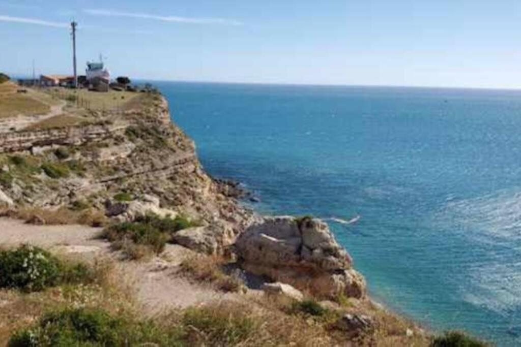 Maisonnette climatisée dans résidence naturiste Leucate Extérieur photo